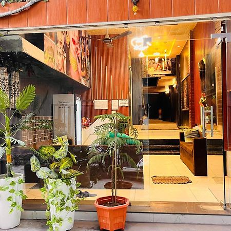 Pallav Guest House Ujaim Exterior foto