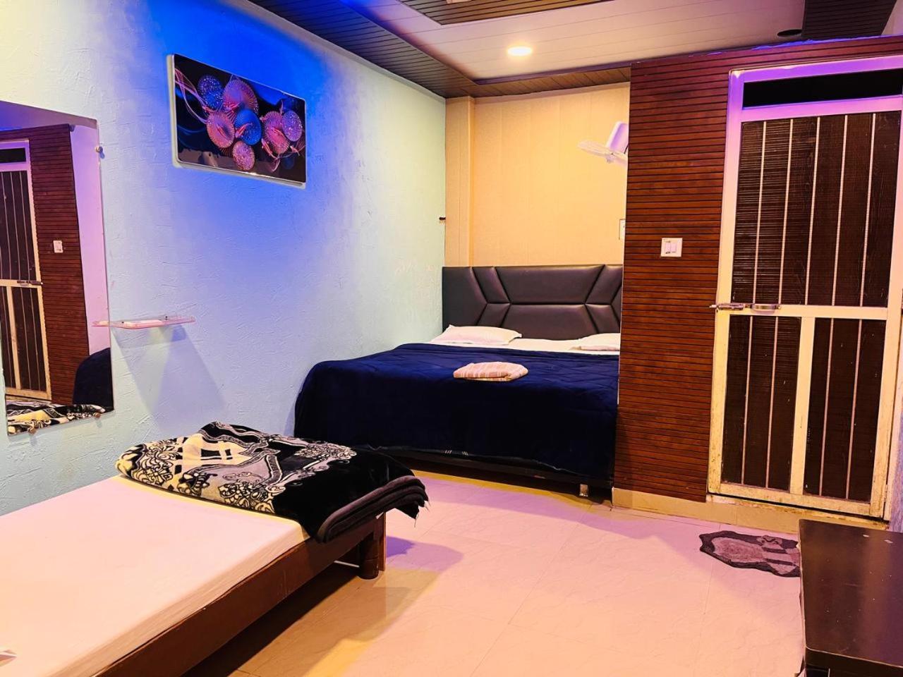 Pallav Guest House Ujaim Exterior foto